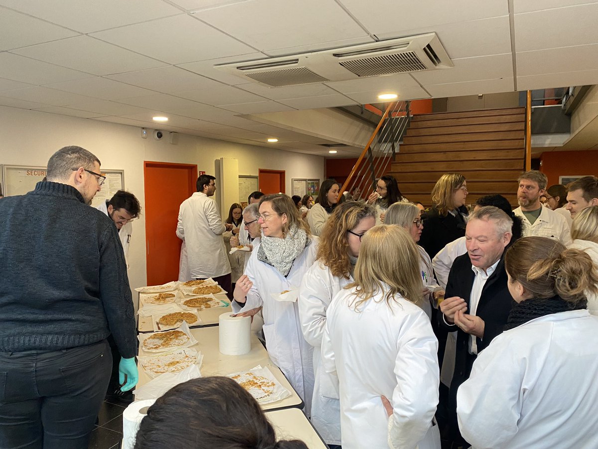 expertscience's tweet photo. #Galettedesrois au #Laboratoire #SGS à #Rouen …
Une Belle tradition qui perdure !
Ce 8/1/24 avec les équipes du laboratoire @SGSFrance
😀🥰😅moment convivial , chaleureux, l’Humanité , la #science , la technicité à l’honneur ✅ ▶️ https://t.co/fmjDnU3bJI
Via #ExpertScience https://t.co/3wQWVEZUAQ