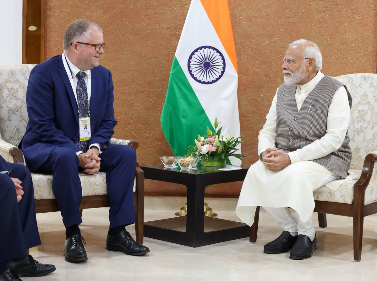 PMO India tweet media