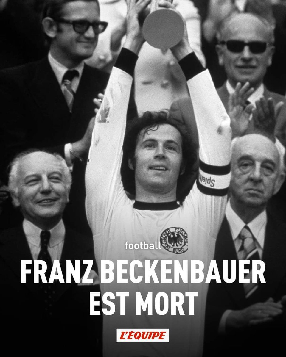 AlexSiewe's tweet photo. Adieu au 'Kaiser' du football, Franz Beckenbauer. De la gloire sur les terrains du Bayern Munich à la Coupe du Monde en tant que joueur et entraîneur, il a sculpté l'histoire du football avec élégance et génie. #LeKaiserDuFootball #BeckenbauerLégende #FootballMagique 🏆⚽❤️ https://t.co/ygqUJt64NA