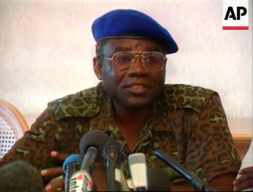 AmkaCongo's tweet photo. Cet homme s’est vaillamment battu pour libérer le peuple congolaise dans la misère du régime Mobutu. Refusant le pillage des richesses du Congo 🇨🇩 par les alliés de l’AFDL, il fût assassiné
Le Général KISASU NGANDU doit être reconnu comme Héros national @Presidence_RDC @FARDC_off https://t.co/W7PldlJWoO
