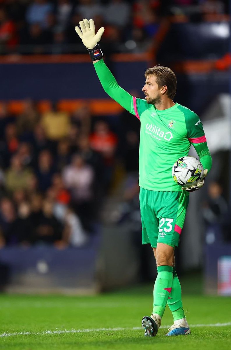 0-0 in the @EmiratesFACup vs Bolton. Now all focus on Friday vs Burnley #PremierLeague