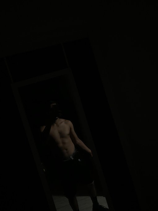 Have a good and naughty night 😉 https://t.co/IbJdZBm7L3