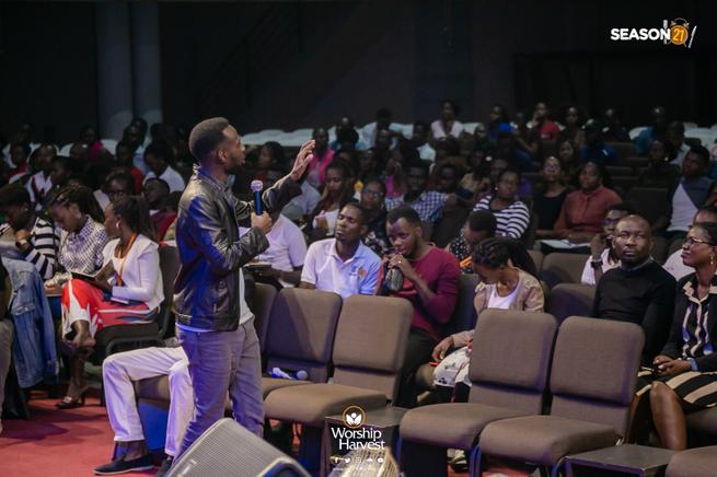 worship_harvest's tweet photo. ‘Through the Word of God, we become partakers of the nature of God’ ~ @Wakweyika 

#Season21 
#WorshipHarvest #GoingAndGlorying https://t.co/5ipLH9ewrR