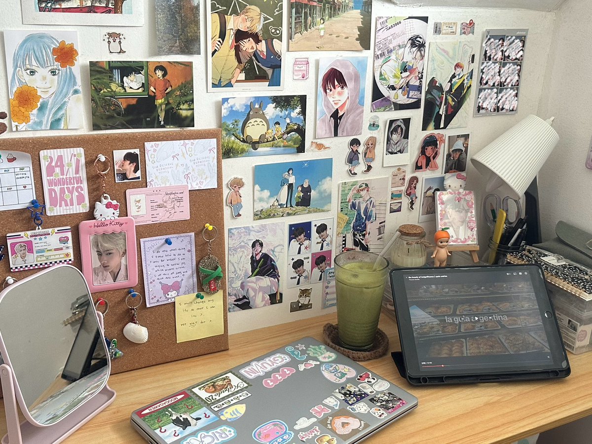 fondestly's tweet image. the most fun a girl can have is by staying in her room all day doing her hobbies with her silly little drink