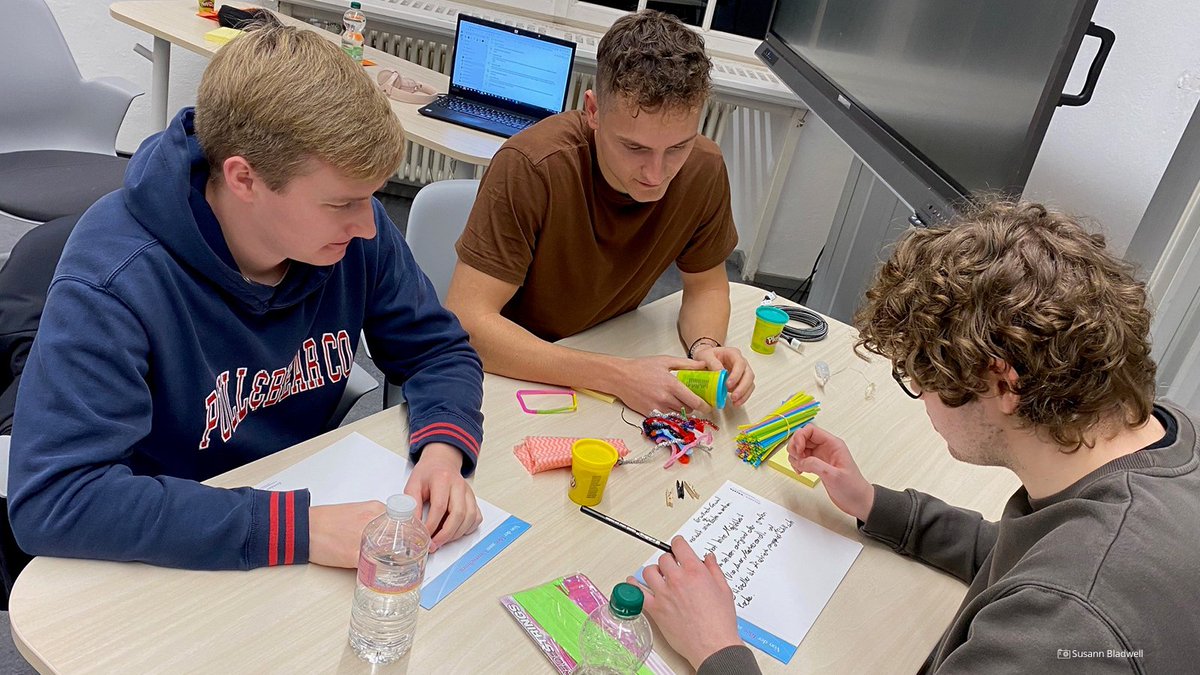 TU Dresden (@tudresden_de) on Twitter photo Startup-Ideen entwickeln: 📊 Bei einem zweitägigen Workshop von <a href="/dresdenexists/">dresden exists</a> am 15. & 16.1. lernt ihr Methoden kennen, um Geschäftsmodelle zu erarbeiten & eurem #Startup eine Struktur zu geben. Mehr Infos ➡️ dresden-exists.de/events/worksho… Startup-Ideen entwickeln: 📊 Bei einem zweitägigen Workshop von <a href="/dresdenexists/">dresden exists</a> am 15. & 16.1. lernt ihr Methoden kennen, um Geschäftsmodelle zu erarbeiten & eurem #Startup eine Struktur zu geben. Mehr Infos ➡️ dresden-exists.de/events/worksho…