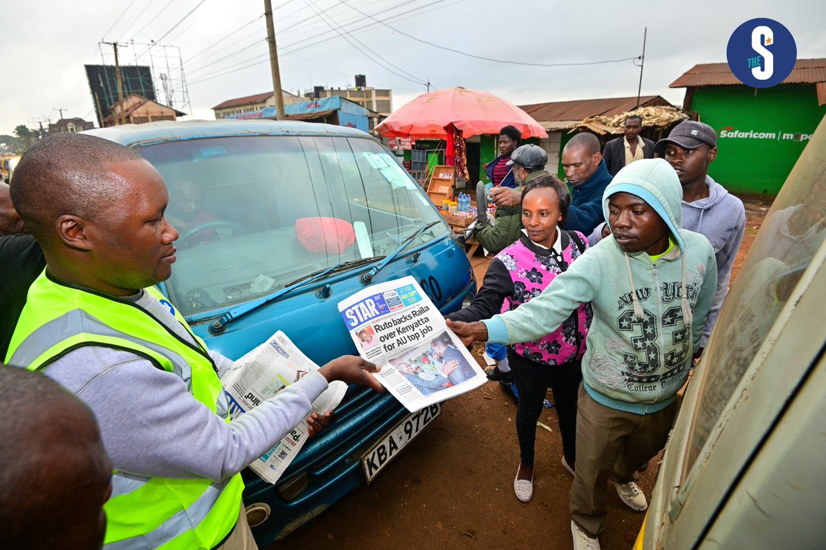 GukenaFMKenya's tweet photo. Mihango ya kuheana ngatheti ya @thestarkenya  free of charge guthii na mbere miena ngurani guku  bururiini.
Ni wamukirite ngatheti ya The Star iria ukwamukira @MyGovKe thiinie.  

#UnlockGava #SmartPeopleReadTheStar https://t.co/F0QYgimhKM