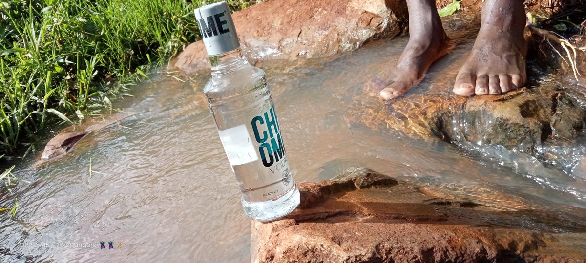 kagangara's tweet photo. Aaaannnd this is how my Tuesday  start... Mkooo,, #CHROMEvodka https://t.co/5dWB2d12mD