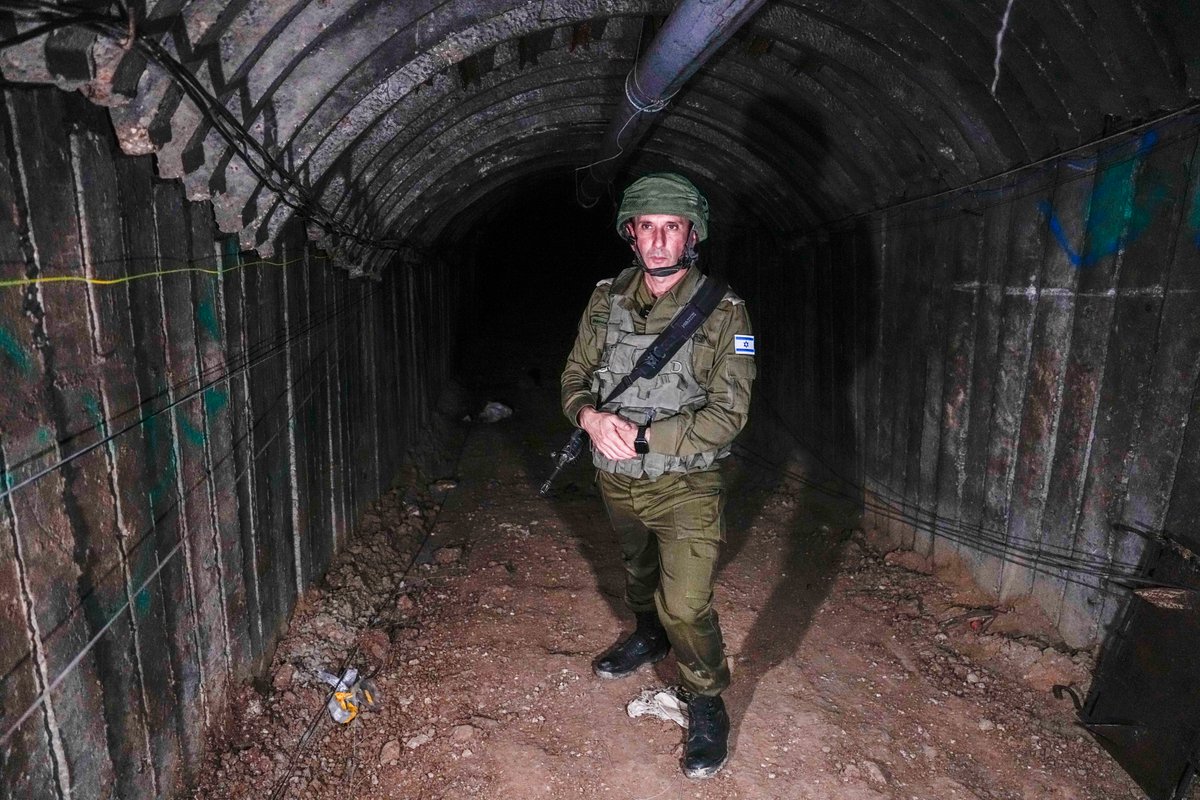 AJEnglish's tweet photo. Israel’s military claims Palestinian fighters still operate in northern Gaza but are now disorganised after three months of attacks.

🔴 LIVE updates: https://t.co/yeGYjpt8oP https://t.co/4K2DsxSsXn