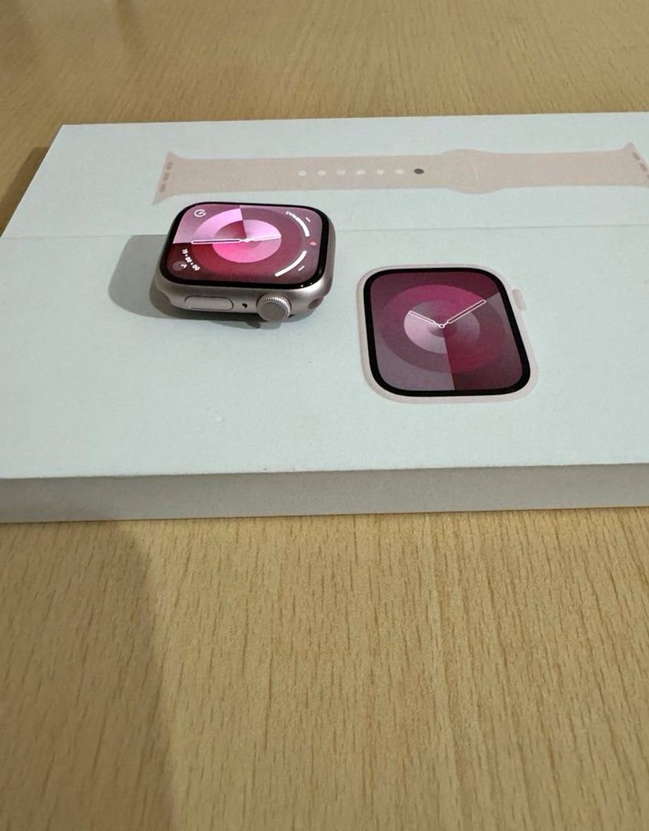 podtechph's tweet image. ✨ LATEST APPLE WATCH SERIES 9 ✨ ARE NOW AVAILABLE HERE ‼️

for only 1,999php 
✔️ complete accessories with free strap 
✔️ sealed &amp;amp; brandnew
✔️ colors available: silver, black, rose gold 

dm for inquiries 
📦 we ship nationwide via j&amp;amp;t