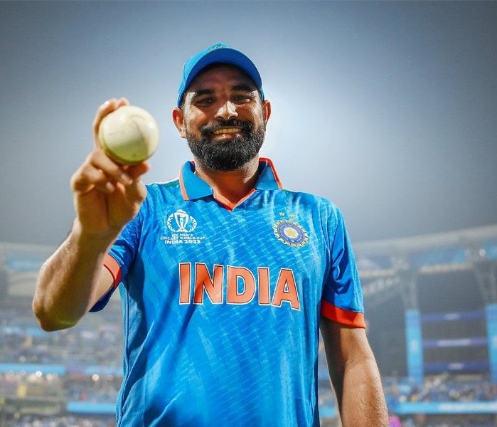 Congratulations <a href="/MdShami11/">𝕸𝖔𝖍𝖆𝖒𝖒𝖆𝖉 𝖘𝖍𝖆𝖒𝖎</a> bhai on receiving such a great honour! Very well deserved 👏
So happy and proud of you! 🇮🇳🙌
