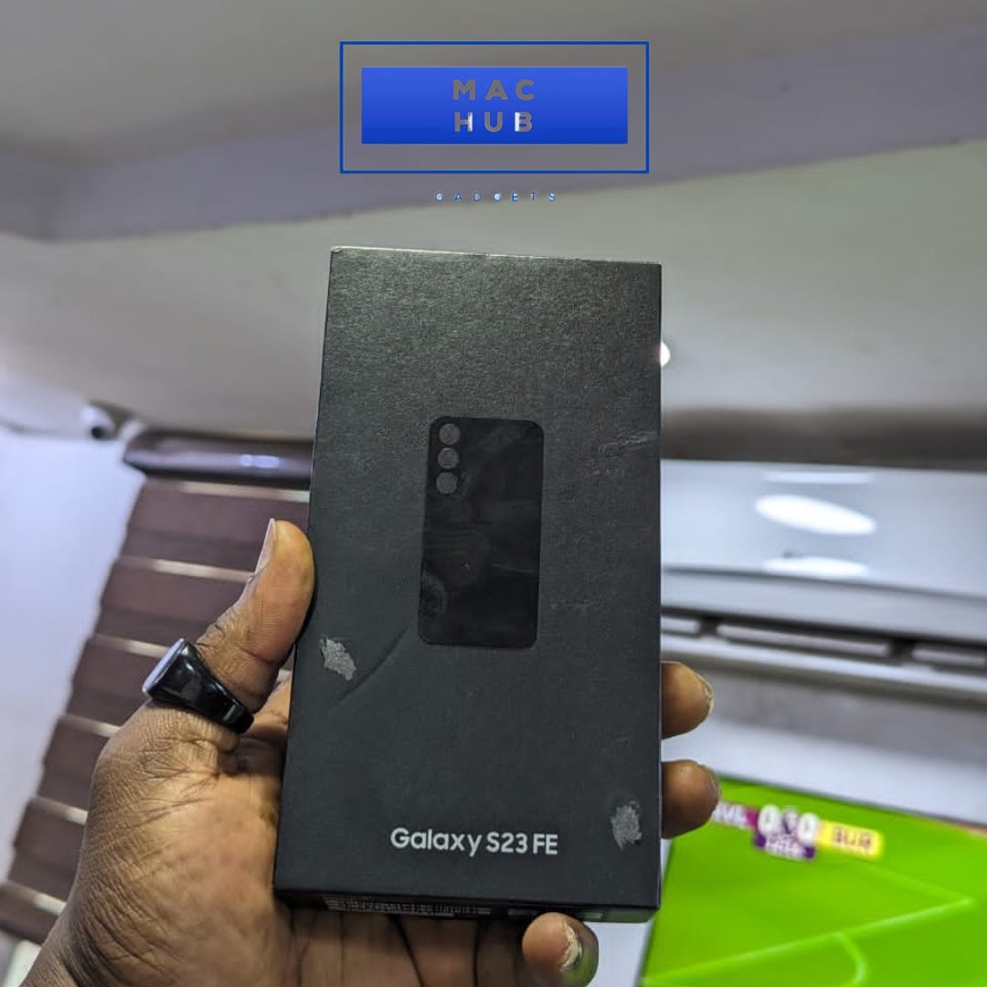 bcshoppinghub_'s tweet image. Brand New Samsung S23 FE 
128GB 

PRICE: ₦650,000

…
#samsungs23fe Ajoke, Opay, Pastor Chris, Black Axe, Smoking