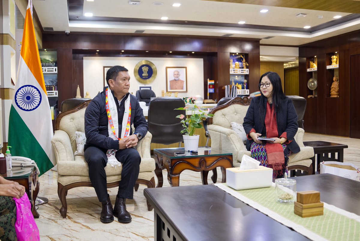 PemaKhanduBJP's tweet photo. Happy to have met Ms Ratan Anya, Chairperson of Arunachal Pradesh State Commission for Protection of Child Rights. Other members of APSCPCR were also present.

We discussed critical issues related to the well-being of our children.

Together we're committed to creating a safer and nurturing environment for them.

@MinistryWCD