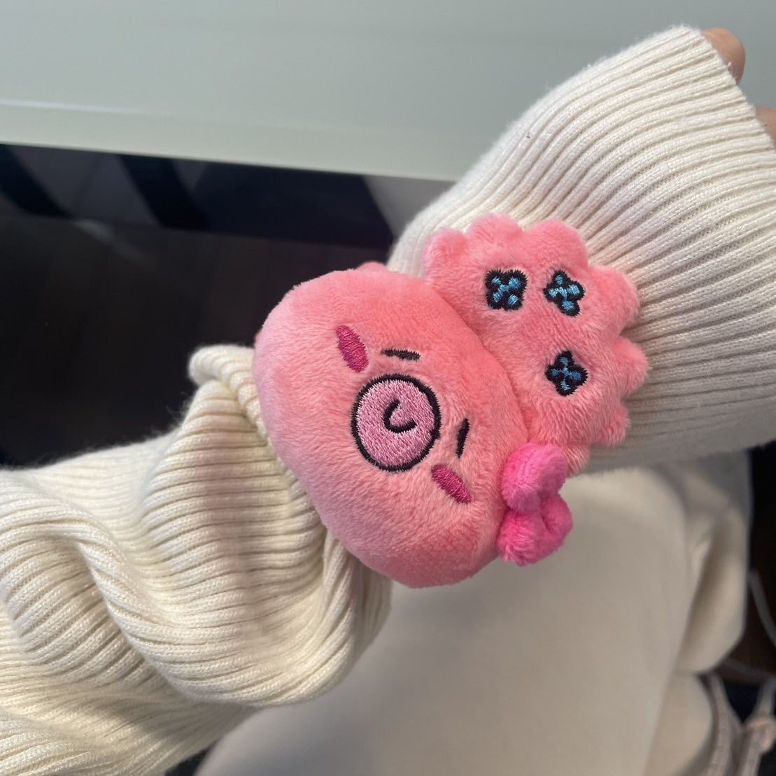 ぱっちん銀星人　コシュニエ　Cö shu Nie □ Goods Photo □ ⁡ 📷´-1 こしゅあん SWEATSHIRT (M size) 📷´-2 こ