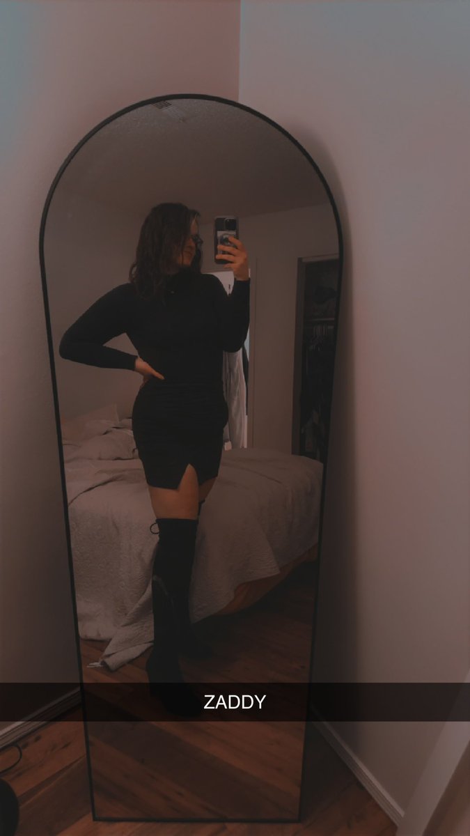 Chicks_Chickz's tweet image. New Year, New Name. 

Call me ZADDY! 😈💋