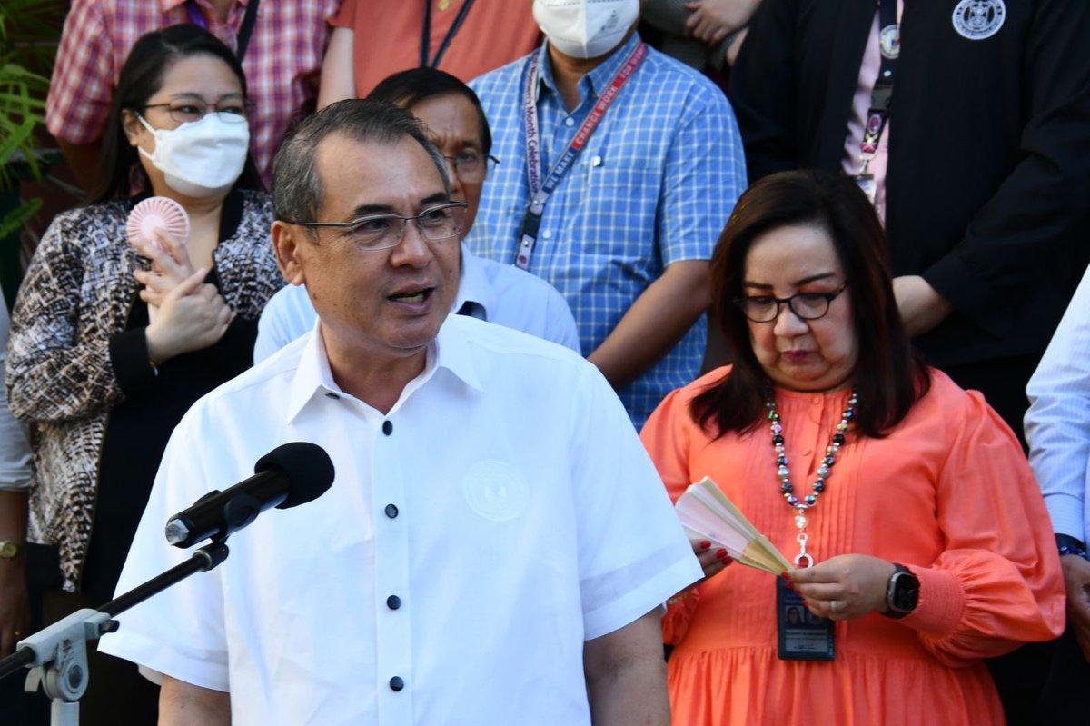 SCPh_PIO's tweet photo. Chief Justice Alexander Gesmundo has expressed his appreciation to his colleagues, Court officials and employees as the announcement was made that the Supreme Court has ranked No. 5 in the 2024 Philippines’ Best Employer list.

READ: https://t.co/Ep8sco6pcU https://t.co/OKymb3EV9w