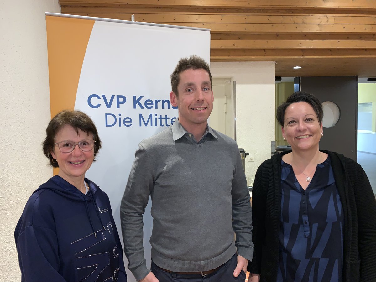 Die Ortsparteien Sarnen und Kerns haben ihre Nominierungen für die Gemeinderatswahlen präsentiert:

Sarnen (v.l.):
Jürg Berlinger (Bisher)
Désirée Bazzocco-Bleiker (Neu)
Cleo Bracale (Bisher)

Kerns  (v.l.):
Marlies Durrer (Bisher)
Jost Bucher (Neu)
Diana Zumstein (Bisher)