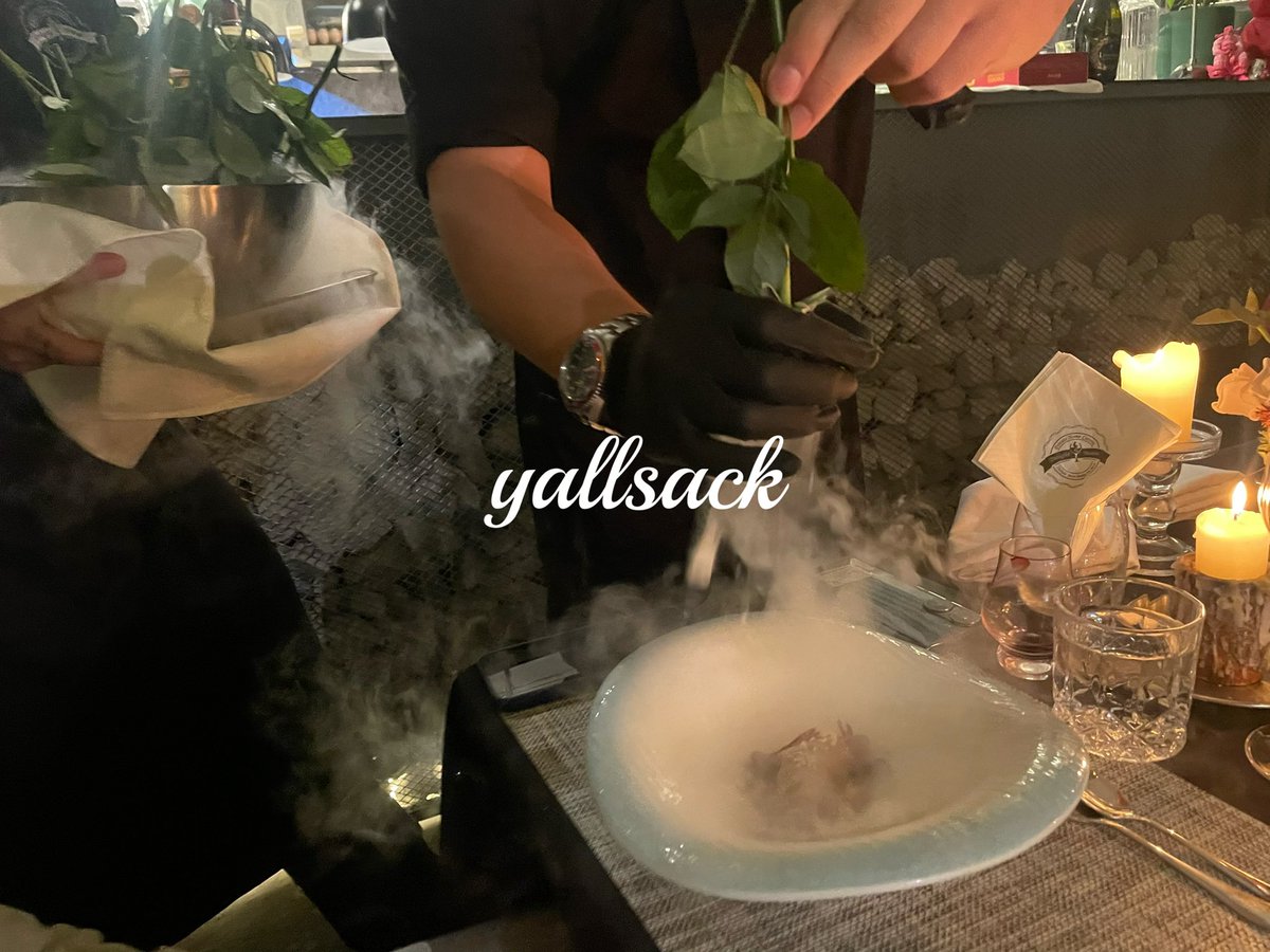 作死去旁边室温池游了两圈，好似针扎😅