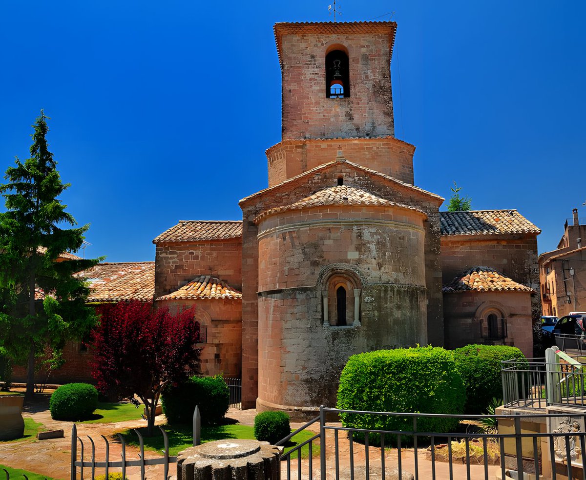 casesdoliba's tweet photo. Informació d'interès | El Monestir de Santa Maria de l’Estany (Moianès) romandrà tancat per vacances d’hivern del 10 al 24 de gener.
👉 https://t.co/HWjO3y7GUv
#bisbatdevic #patrimoni #monestir #monestirdelestany #moianès https://t.co/wqLIs1VsXQ