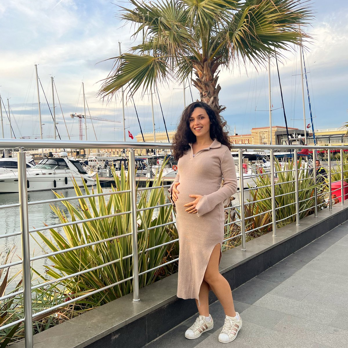 Oğluşun gelişe 2 ay kaldı stresten uzak durmak için ekrana bakmıyorum ama teyzen sana yeter oğluşum😂😂 <a href="/doganndln/">Dilan Doğan</a>