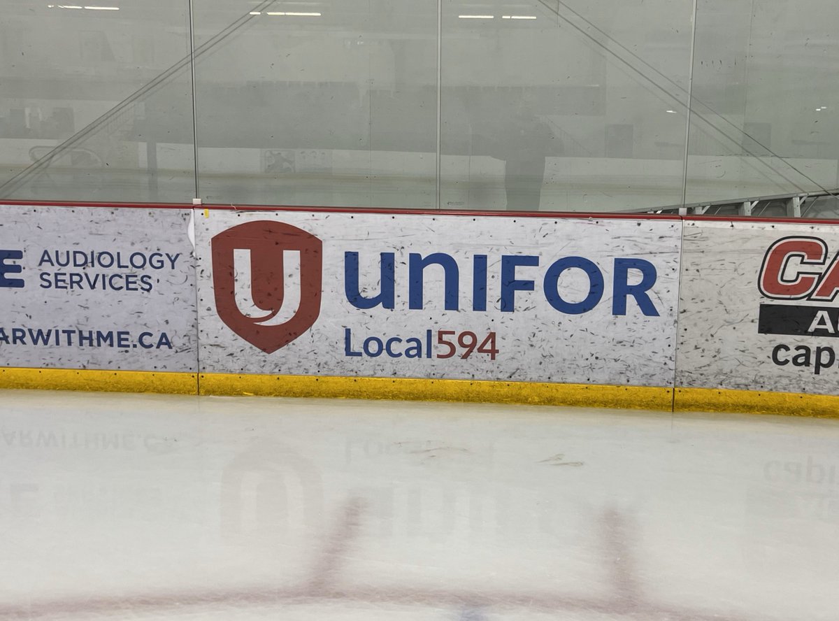 Unifor594's tweet photo. If you're hitting the ice this season at the Lumsden Sports Centre or the Communiskate Rink in White City, you'll see the #Unifor594 logo posted on the boards! We proudly support community organizations that encourage teamwork, activity & healthy lifestyles! #Working594Community https://t.co/jf5xybrNvR