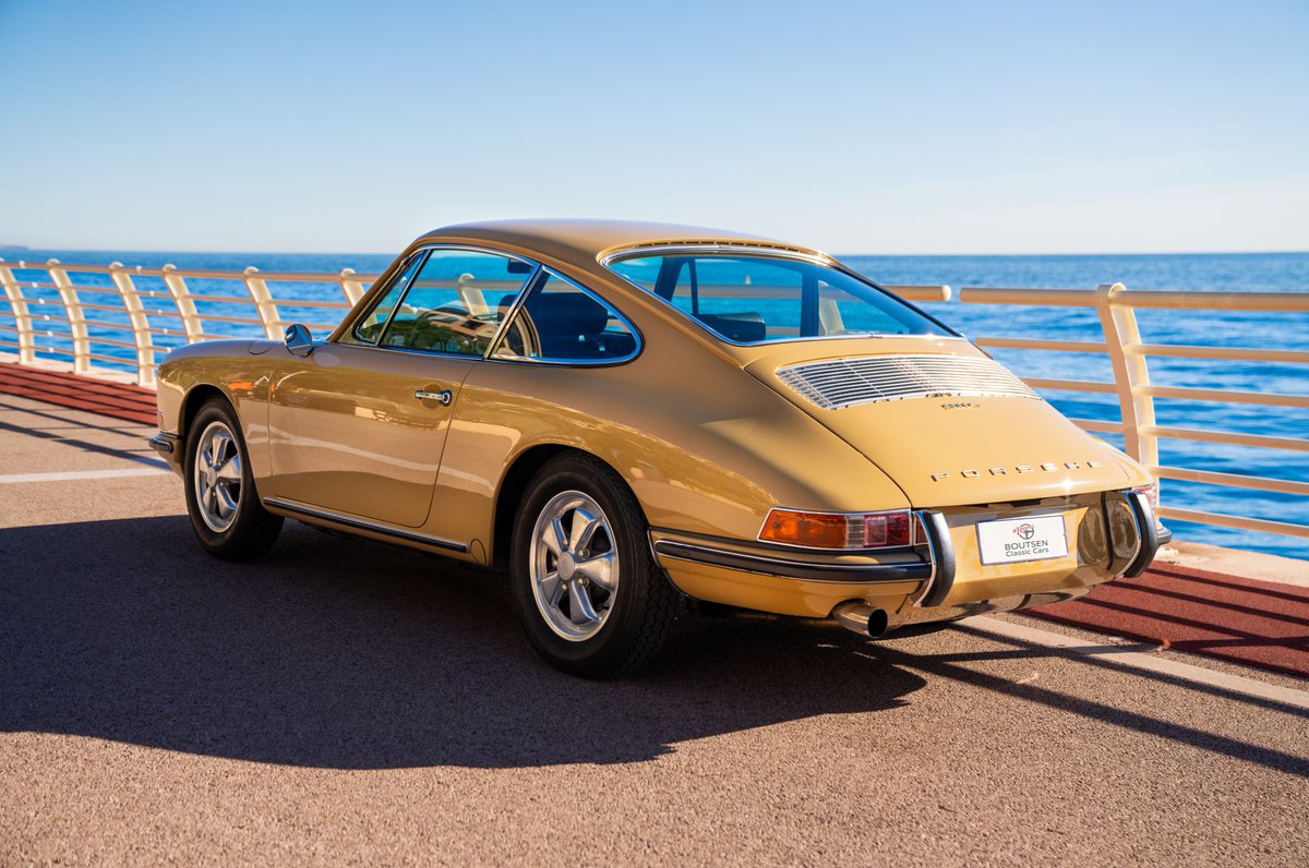 BoutsenClassic's tweet photo. Having a Porsche like this 911S isn’t just having a vintage car It’s having poetry on wheels ⚡️

For sale exclusively at @boutsenclassiccars ✅

#Porsche911 #991s #oldporsche #porschelovers #luxurycars #boutsen #vintagecars #classiccars #monaco #monacocars #Formula1 https://t.co/tHgLcmSnDC