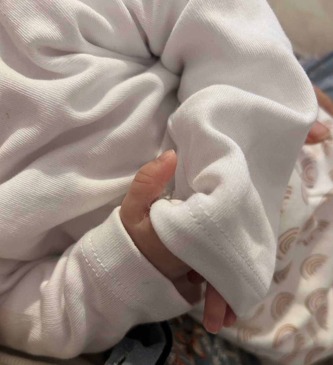 zllfndk's tweet photo. Senin bu güzelliğin şaka mıııı prensesiiiimmmm 🫠🥰😍 https://t.co/tgZnXAJGeQ