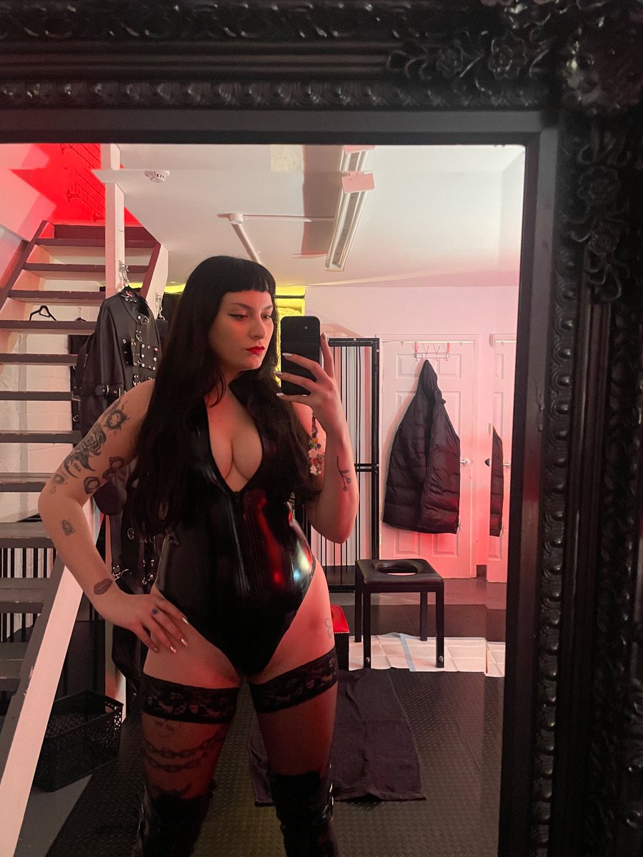 MISS MAY • LONDON DOMINATRIX tweet media