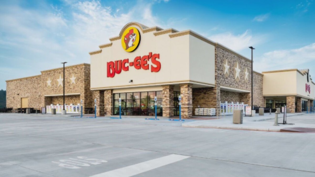 JoeBrunoWSOC9's tweet photo. North Carolina is getting a Buc-ee’s!

While you were sleeping, Mebane City Council unanimously approved the project during a marathon meeting. 

It will be located off Exit 152 of I-85 https://t.co/0XtVrILqtC