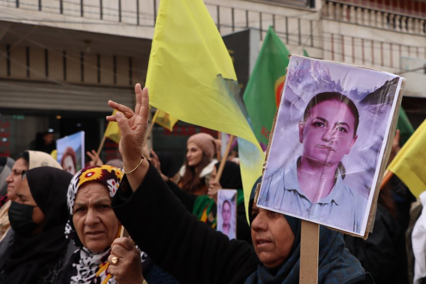 starrcongress's tweet photo. On the occasion of the anniversary of the first #Paris  massacre in which 3 pioneers of the Kurdish women's movement were attacked, people demonstrated throughout North &amp; East Syria in memory of them &amp; to demand the complete clarification of this case. 

#Sara #Rojbîn #Ronahî https://t.co/vxVwBQcKFk