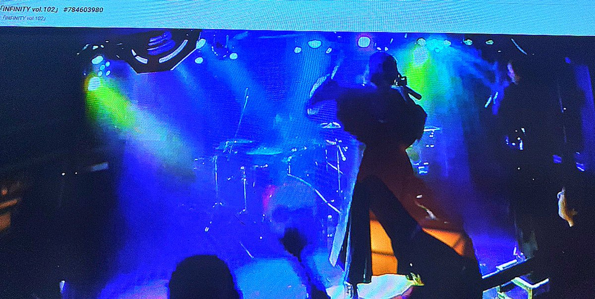 madbear369's tweet photo. アーカイブでachro.のライブを見た。哀愁感のあるMelodyで惹き付けるバンドで、2024年初の出演だったかも。Melodicな旋律が豊かな情操を演出し、淡い世界観に浸るみたいだった。ただ、配信型で見てみたら、照明暗くてシルエットしか見えねー。
https://t.co/S1PsqTnTxb
#achro #INFINITY #Vol102 https://t.co/XaxCdU522V