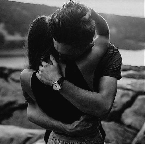Daisy_girl747's tweet image. The best place in the world is in the arms of someone who will not only hold you at your best but will pick you up and hug you tight at your weakest moment.