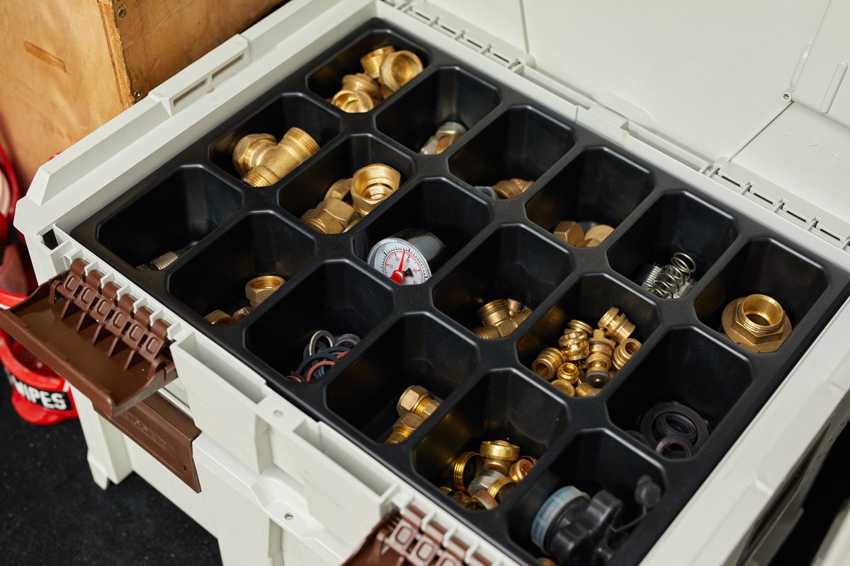 Transform your tool storage space with Crate Mate - the epitome of an adaptable storage solution. Choose from our range of accessories to create your ideal tool storage - available from reissercratemate.co.uk