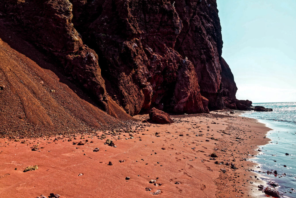 thelootverse's tweet image. We captured Pontos Haven, an island we discovered far north of the Great Empire. #ParallelWorldExploration #DiscoverLootverse #3DDesign