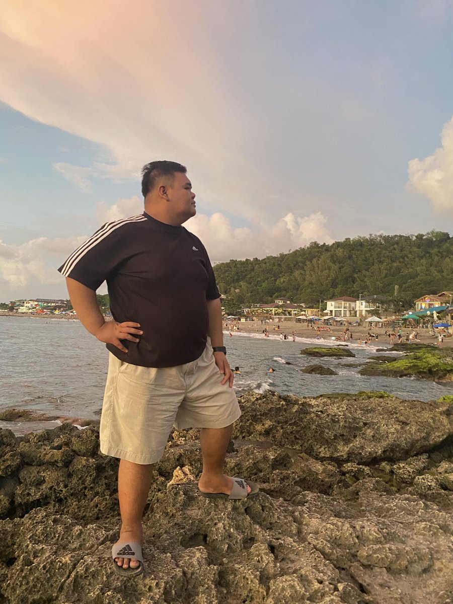 chubbyteacher29's tweet photo. Seizing Moments #chubboy #Chubby #chubb #chub https://t.co/6ZaAUZ6eMt