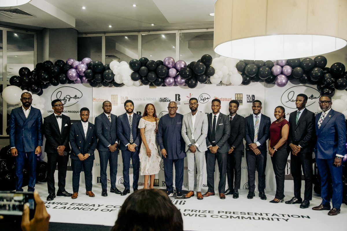 Our partner, Dr. Ajibola Asolo, alongside co-sponsors, presented the winners of the essay competition with their prizes at the event.

We extend our congratulations to all the talented lawyers who participated.

#AlukoandOyebode #BIGWIGSeries #BigwigEssayCompetition