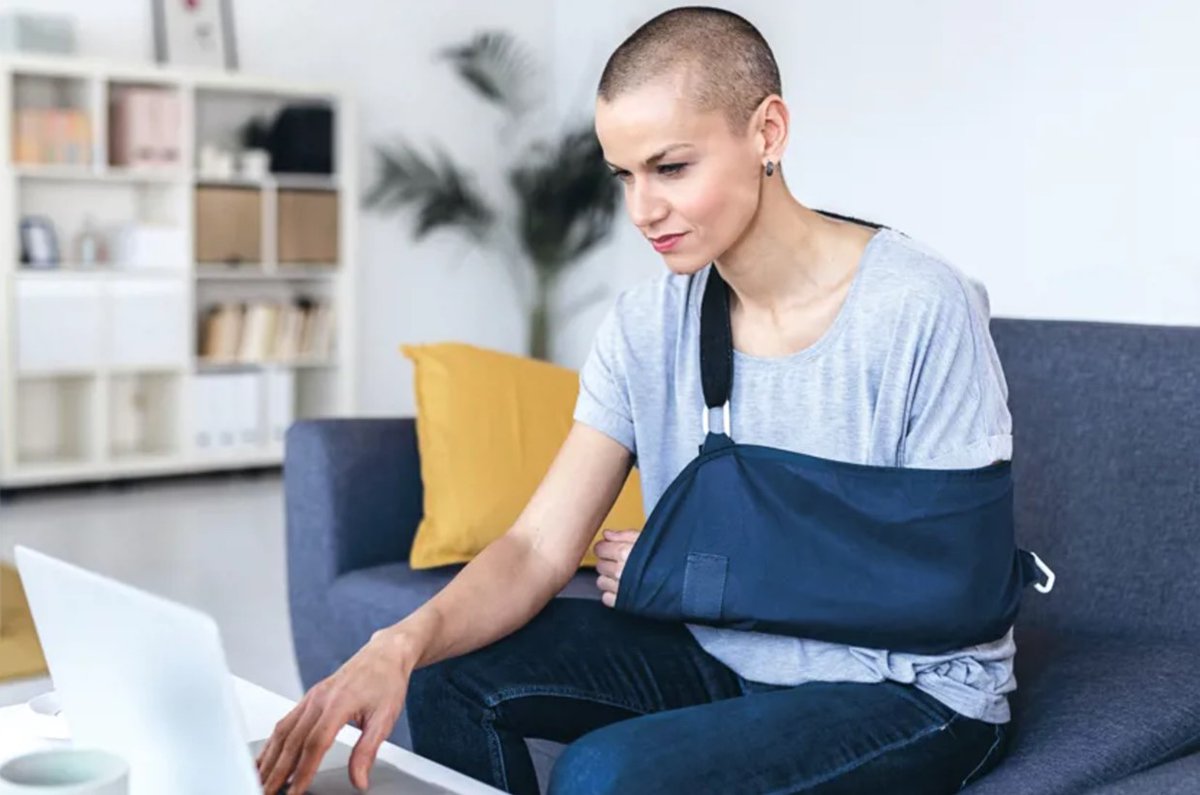 bpa_ch's tweet photo. Les accidents non professionnels coûtent 12 milliards de francs par an, mais ils sont souvent sous-estimés. C'est pourquoi le BPA s'emploi à renforcer l’importance accordée à la prevention des accidents. https://t.co/MyvGPC1PNN https://t.co/LOV7NwCcdG