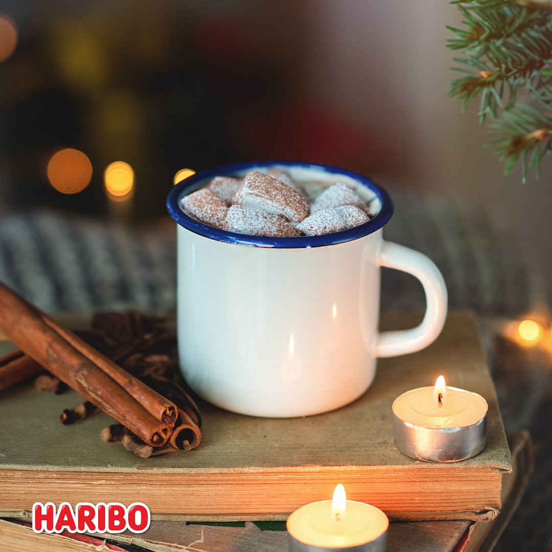 HARIBO_Turkiye's tweet photo. Son zamanların en soğuk haftasına özel içini ısıtacak en tatlı ikili: Salep ve Chamallows! ☕
#Haribo #HariboTürkiye #Chamallows #Yeniyıl https://t.co/my6tPBNhun
