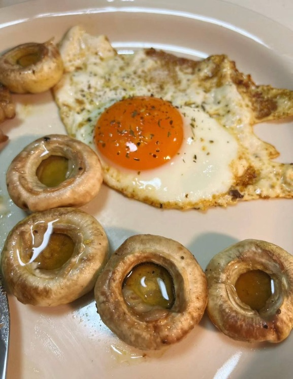 anielampeloquio's tweet photo. A good day starts with breakfast https://t.co/psEKL1qJ3y