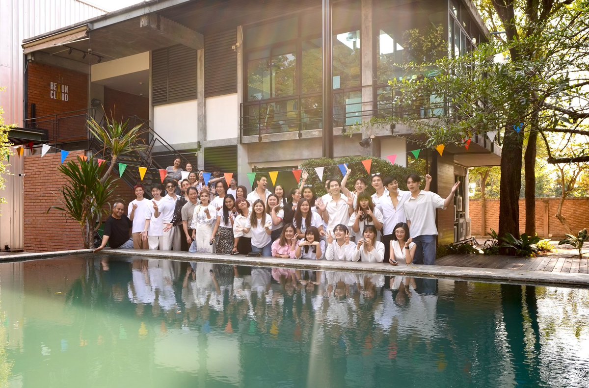 milephakphum's tweet photo. ,,, ทำบุญออฟฟิศ BOC || ครอบครัวที่ใหญ่ขึ้นเรื่อยๆ ออกข้างหนุบหนับเหมือนเจ้าของแอคเค้านี้ครับ 555 ☺️ ,,, https://t.co/DATgIhqlBW