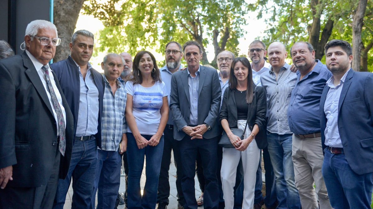 CascallaresPJ's tweet photo. Además nos sumamos al Foro Bonaerense de Servicios Públicos de la Provincia de Buenos Aires convocado por el ministro de Obras Públicas @gkatopodis para trabajar juntos visibilizando y representando a quienes van a padecer estos aumentos abusivos. https://t.co/ikHOS3oITT