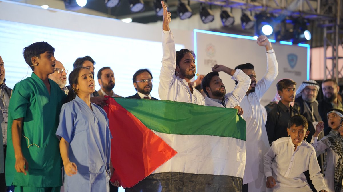 PresidentIJT's tweet photo. Reflecting on the impactful "International Youth Conference" organized by @JamiatPK, where delegates from Hamas and Palestine shared their aspirations with the Pakistani people.
Let's continue to echo their hopes and rally for justice! 🇵🇸🇵🇰

#GazaCallsPakistan_toICJ https://t.co/ZVIGT8dh7Z