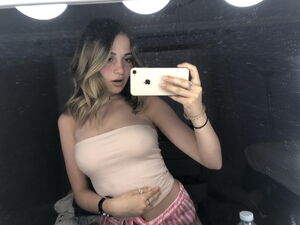 sandy82194's tweet photo. Netflix and chill 
My WhatsApp Number >>>> +447466095125
My Goggle Chat >>>  lisaayres425@gmail.com
my Instagram link >>> https://t.co/tF3Z7oIJDY
Lets talk there https://t.co/z3Mc61plKU
