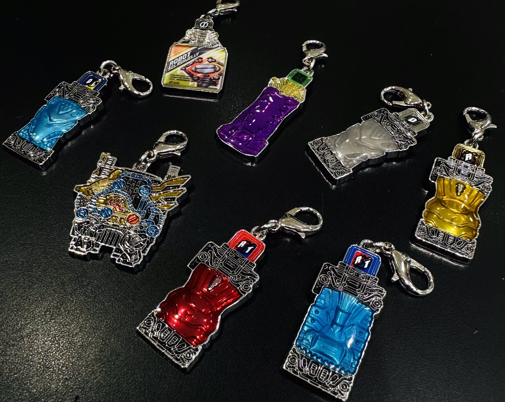 仮面ライダー メタルバッジコレクション ビルドセット 平成仮面