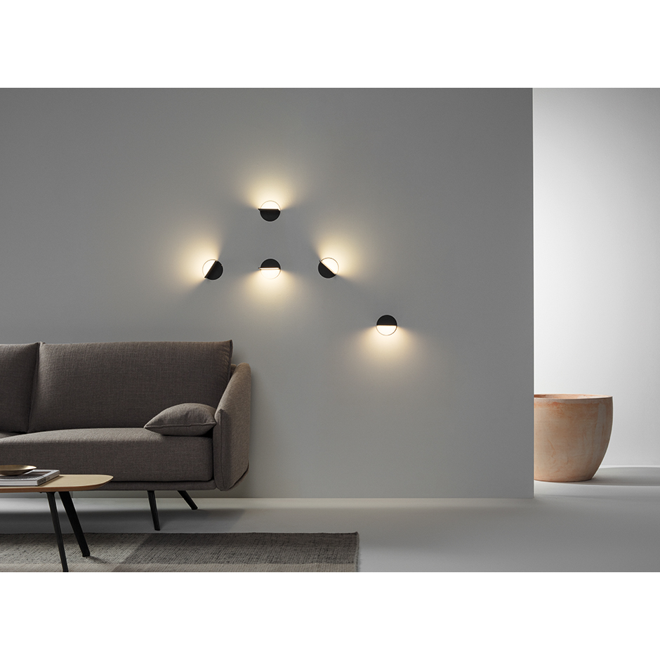 SimonElectricES's tweet photo. ¡Déjate envolver por la elegancia y funcionalidad de la luminaria de interior #SimonLoop! https://t.co/qa3zm77NWz
Diseñada por Antoni Arola, su versatilidad te permite crear composiciones únicas.
¡Eleva tus proyectos con Simon Loop! ✨
#SimonElectric #LightUpEmotions https://t.co/ECDYWIkedZ