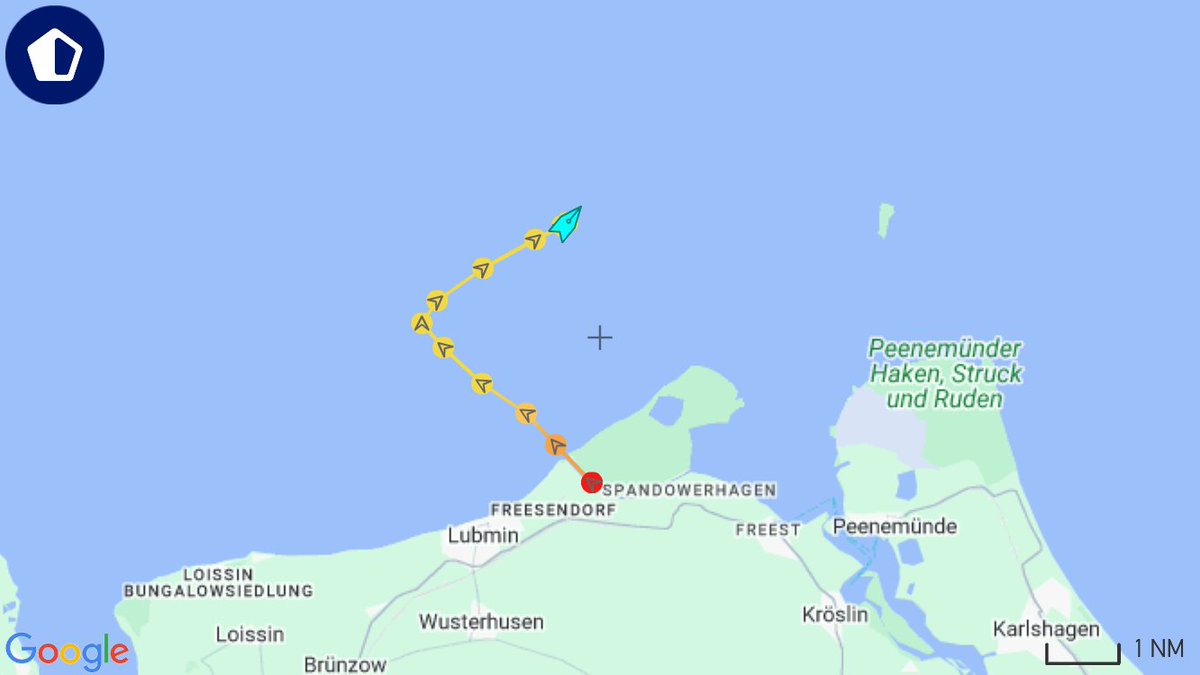ConstZerger's tweet photo. Die Bauschiffe von #Gascade sind heute früh in See gestochen: Das Bergamt #Stralsund hat die Planänderung, die #Gascade Bauarbeiten an der #LNG-Pipeline auch in der Heringlaichzeit erlaubt, allerdings immer noch nicht veröffentlicht. Auch meine Anfragen per Mail und Telefon bleiben unbeantwortet. Ohne Bescheid können wir nicht klagen - das Bergamt beraubt uns so der Möglichkeit, im Eilverfahren einen Baustopp zu beantragen. Wo bitte bleibt da der Rechtsstaat?
