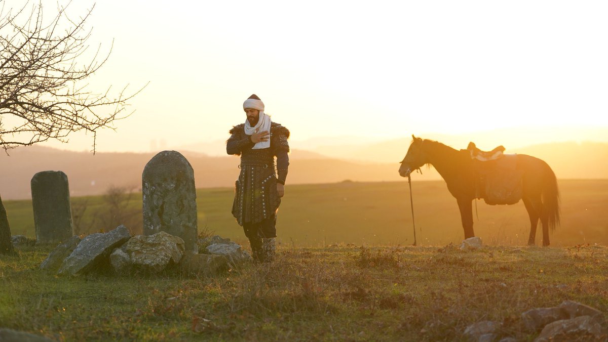 النجم بوراك اوزجيفيت من الحلقة 143 من مسلسل المؤسس عثمان 🖤

#KuruluşOsman 
#BurakÖzçivit