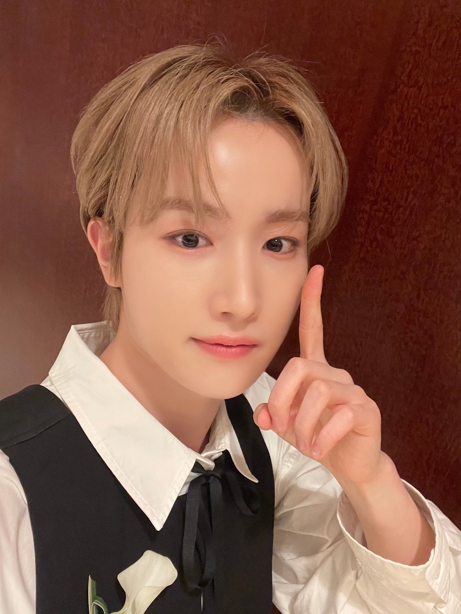 TPST_twt's tweet photo. [#혁] 항상 빛나게 만들어주는 iE에게🤍🎉💕 https://t.co/LGhL7TIHb8