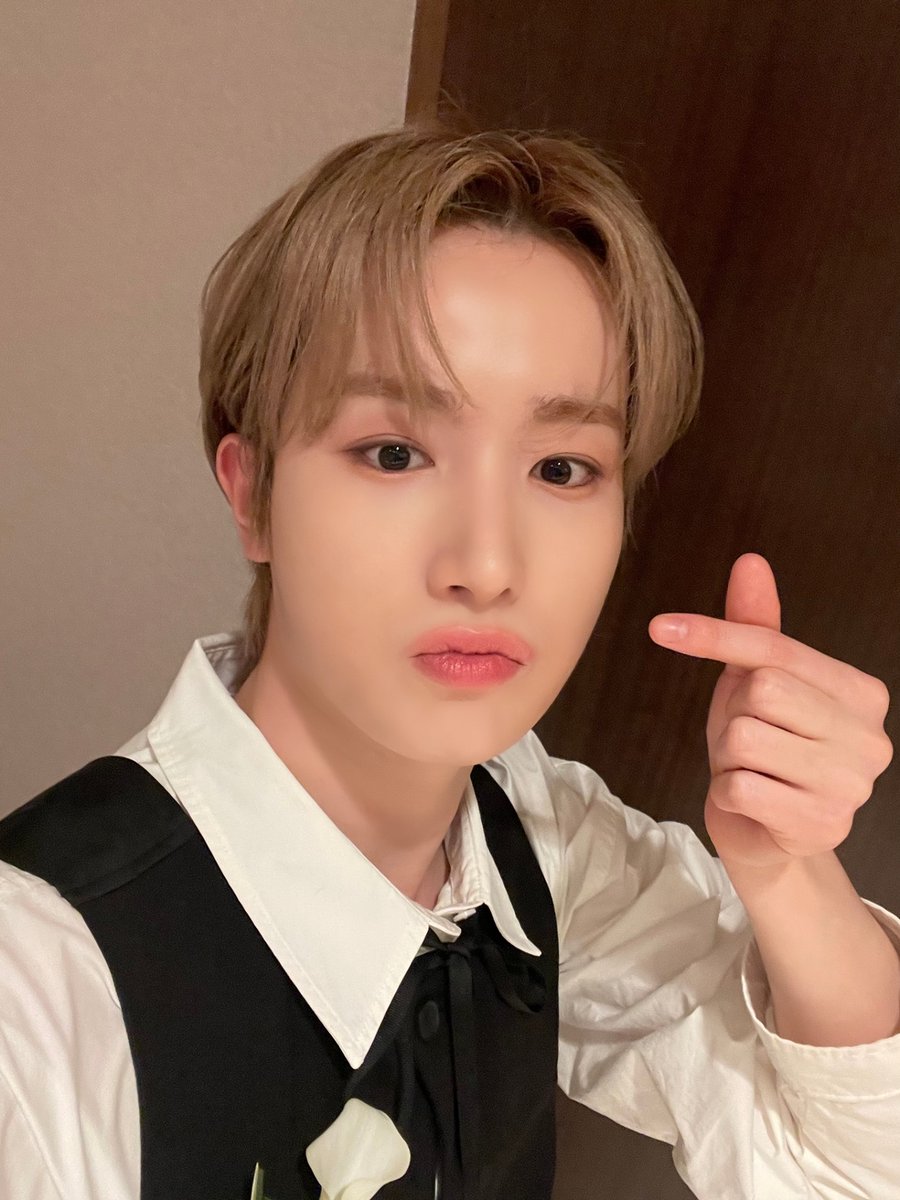 TPST_twt's tweet photo. [#혁] 항상 빛나게 만들어주는 iE에게🤍🎉💕 https://t.co/LGhL7TIHb8