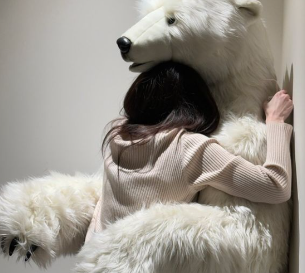 soheejpeg's tweet photo. #HANSOHEE #한소희: bear's best friend https://t.co/Ao1aGYnEgM