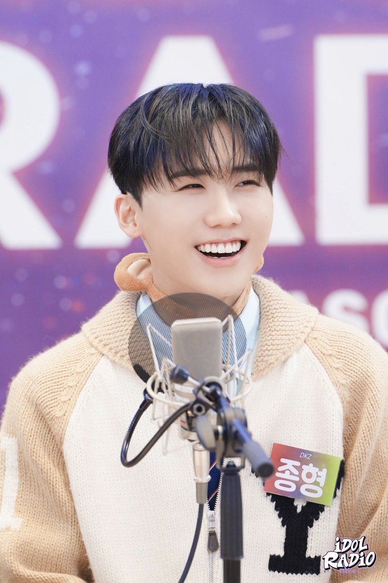 idolradiokorea's tweet photo. [#아이돌라디오3 앨범 240108]

📸EP#135 2024 동아리 신입회원 모집 (with. 스페셜DJ SF9 영빈&amp;인성｜DKZ)

2024 최고의 동아리 #양파 #종형

@dkz_dy

#MBC #IDOLRADIO #아이돌라디오 #아돌라 #DKZ #디케이지 https://t.co/Z89ZOtPAHT